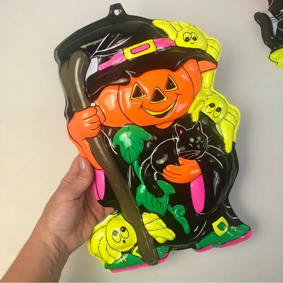 Vintage 80s Halloween Decorations - Molded Plastic Pumpkinhead & Witch Bundle - Picture 3 of 5